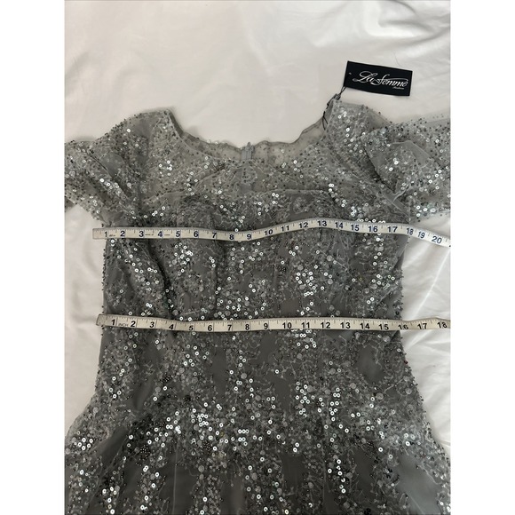 NWT $458 La Femme [ 10 ] 30002 Lace Beaded Short Midi A Line Dress Silver S2106 - Picture 3 of 13